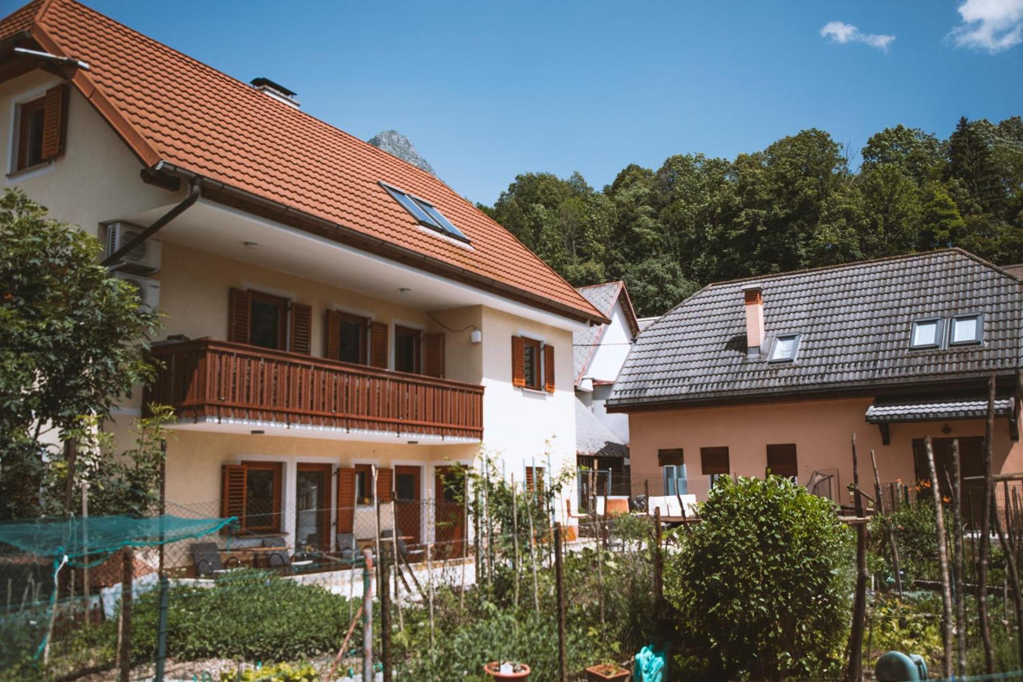 4 Sheeps Apartments Bovec Exterior photo